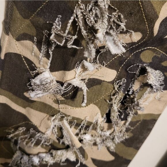 Manfinity Camo Faux Shredded Bootcut Mens Pants, L 34x32 - Picture 8 of 9